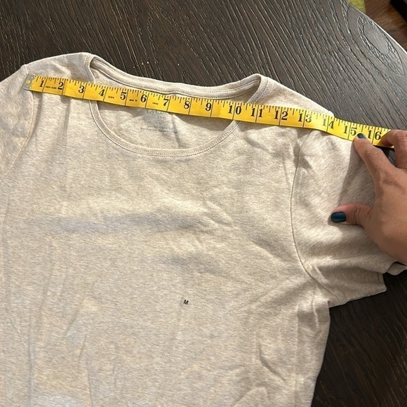 Talbots Fitted Tee Size Medium Tan - Picture 7 of 10
